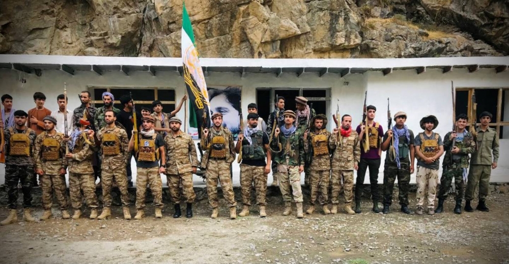 Video: Khoảng 200 binh lính Taliban bị lực lượng kháng chiến Afghanistan phục kích Video: Khoảng 200 binh lính Taliban bị lực lượng kháng chiến Afghanistan phục kích