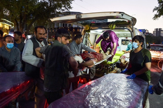 IS đánh bom đẫm máu ở sân bay Kabul, Tổng thống Biden tuyên bố giáng đòn đáp trả IS đánh bom đẫm máu ở sân bay Kabul, Tổng thống Biden tuyên bố giáng đòn đáp trả