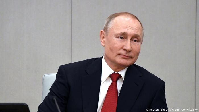 1908 tyng thyng putin byt ngy hyy cuyc yyi thoyi thyyng nien vyi ngyyi dan khong ro nguyen do