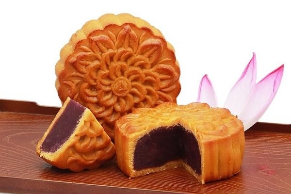 4440 banh trung thu khoai 600x400