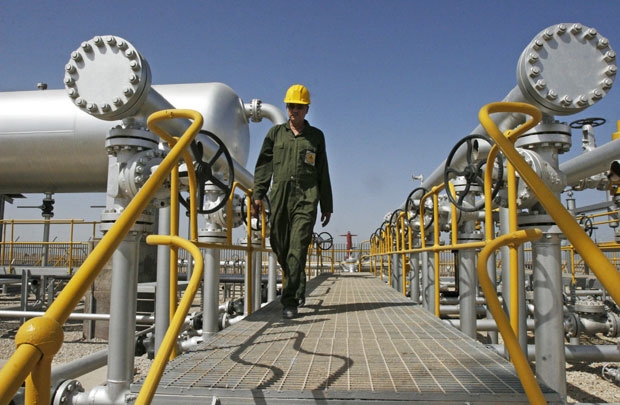 Iran sẵn sàng tăng sản lượng dầu lên mức cao nhất nếu Hoa Kỳ dỡ bỏ trừng phạt Iran sẵn sàng tăng sản lượng dầu lên mức cao nhất nếu Hoa Kỳ dỡ bỏ trừng phạt