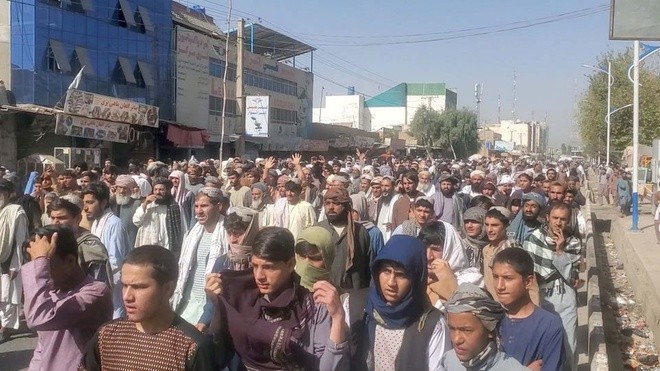 3.000 người Afghanistan bị đuổi khỏi nơi ở dành cho quân nhân chính quyền cũ 3.000 người Afghanistan bị đuổi khỏi nơi ở dành cho quân nhân chính quyền cũ