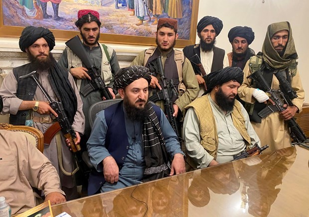 Lãnh đạo Taliban ẩu đả trong dinh tổng thống vì bất đồng việc thành lập chính phủ Lãnh đạo Taliban ẩu đả trong dinh tổng thống vì bất đồng việc thành lập chính phủ