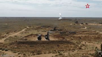 'Rồng lửa' S-400 đồng loạt khai hỏa, cùng lúc diệt gọn 60 mục tiêu tại khu tập trận Ashuluk 'Rồng lửa' S-400 đồng loạt khai hỏa, cùng lúc diệt gọn 60 mục tiêu tại khu tập trận Ashuluk
