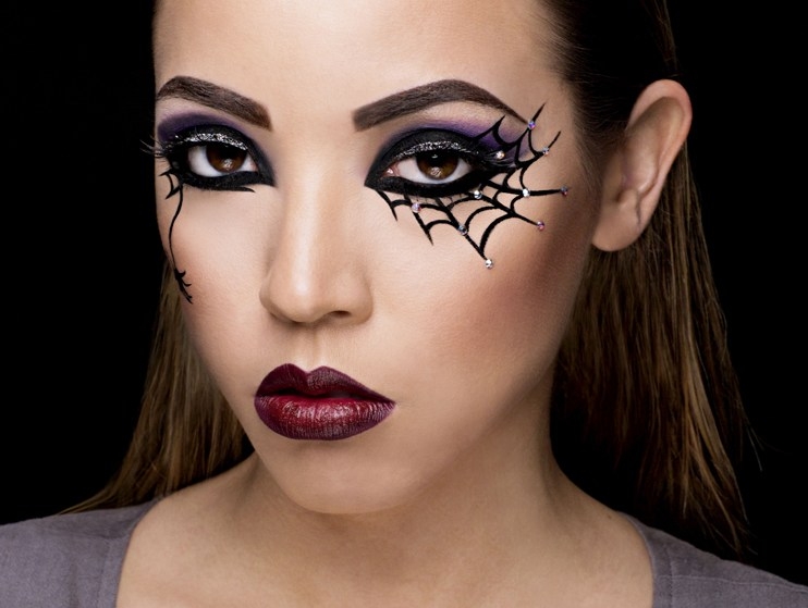 Bỏ túi những cách trang điểm cực ấn tượng cho mùa Halloween năm nay Bỏ túi những cách trang điểm cực ấn tượng cho mùa Halloween năm nay