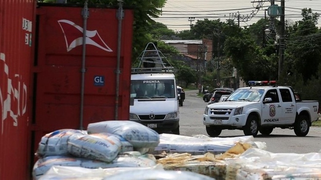 Phát hiện nhiều thi thể bị phân hủy trong container chở phân bón ở Paraguay Phát hiện nhiều thi thể bị phân hủy trong container chở phân bón ở Paraguay