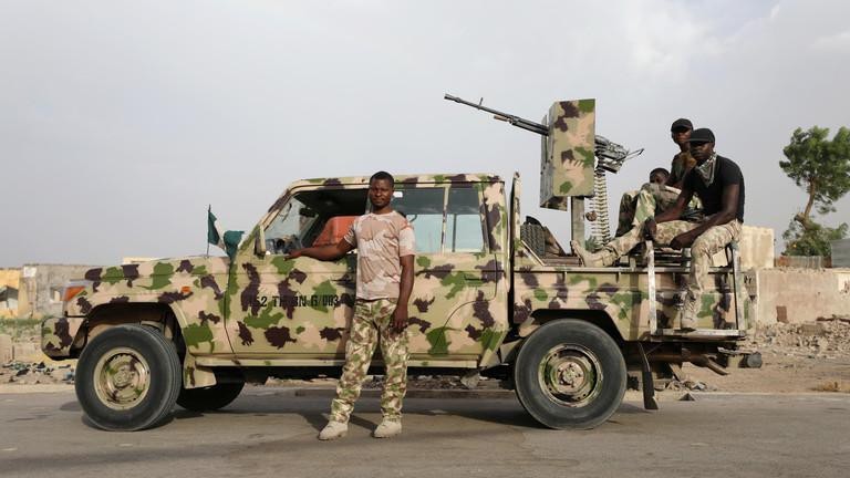 Nhà tù Nigeria bị các tay súng đột kích, 575 tù nhân đào tẩu thành công Nhà tù Nigeria bị các tay súng đột kích, 575 tù nhân đào tẩu thành công