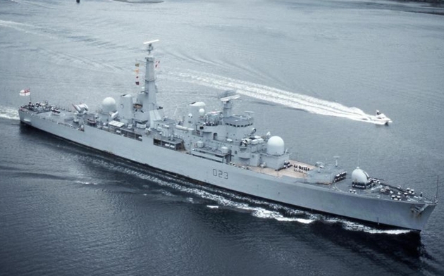 Khu trục hạm hạng nặng 'Voi trắng' HMS Bristol của Anh Khu trục hạm hạng nặng 'Voi trắng' HMS Bristol của Anh