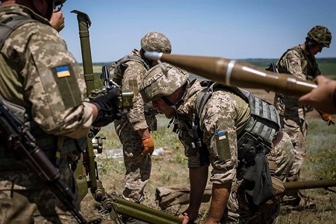 Ukraine nã pháo vào chiến tuyến phòng thủ Donnetsk tự xưng Ukraine nã pháo vào chiến tuyến phòng thủ Donnetsk tự xưng