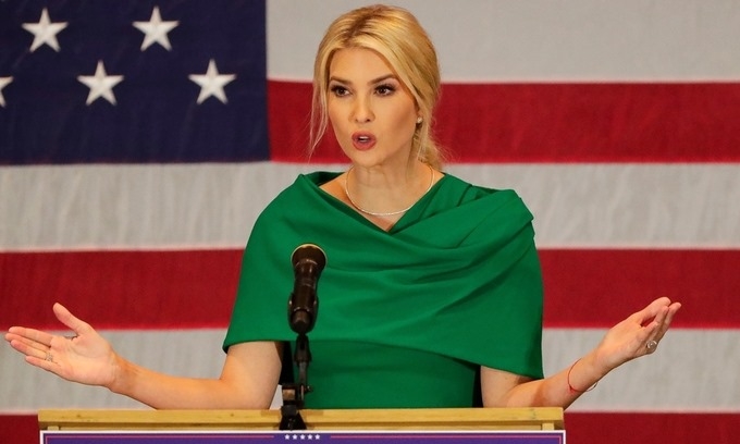 Ivanka cáo buộc giới chức New York 'quấy rối' tập đoàn Trump Ivanka cáo buộc giới chức New York 'quấy rối' tập đoàn Trump