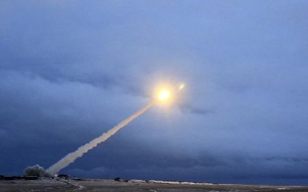 Mỹ trừng phạt 5 công ty Nga - Trung, cáo buộc góp phần thúc đẩy chương trình tên lửa của Iran Mỹ trừng phạt 5 công ty Nga - Trung, cáo buộc góp phần thúc đẩy chương trình tên lửa của Iran