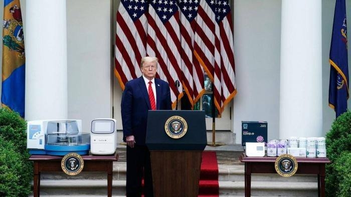 Phe Dân chủ cũng có 'Nước Mỹ trên hết' nhưng phương pháp khác với phe Trump Phe Dân chủ cũng có 'Nước Mỹ trên hết' nhưng phương pháp khác với phe Trump