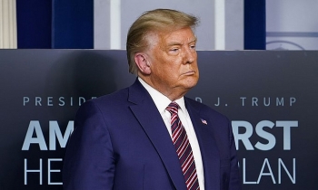 Trở ngại bất ngờ ngáng đường ông Trump khi đang rậm rịch lên kế hoạch 