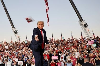 Ông Trump cân nhắc tổ chức sự kiện tranh cử vào đúng ngày tân Tổng thống Biden nhậm chức Ông Trump cân nhắc tổ chức sự kiện tranh cử vào đúng ngày tân Tổng thống Biden nhậm chức