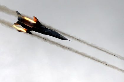 Không quân Nga - Syria tiến hành dồn dập 30 cuộc không kích vào các vị trí khủng bố của IS Không quân Nga - Syria tiến hành dồn dập 30 cuộc không kích vào các vị trí khủng bố của IS