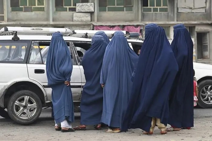 Taliban thông báo kế hoạch thảo luận về quyền phụ nữ Taliban thông báo kế hoạch thảo luận về quyền phụ nữ