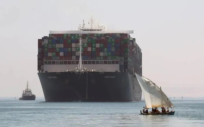 Kênh Suez phát cảnh báo khẩn cấp 'đón' siêu tàu Ever Given trở lại Kênh Suez phát cảnh báo khẩn cấp 'đón' siêu tàu Ever Given trở lại