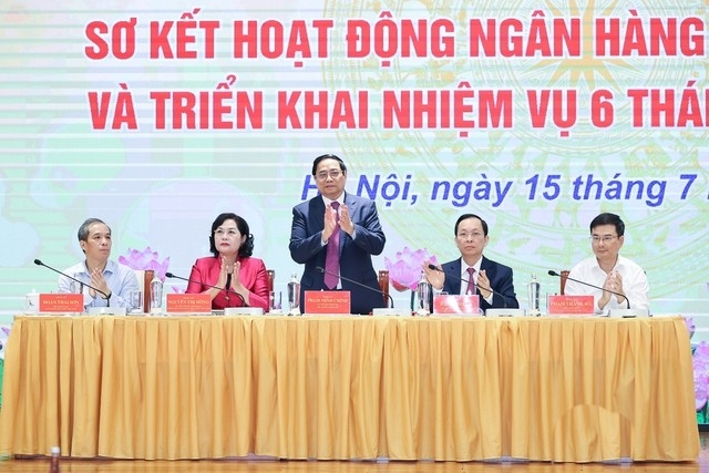 ນາຍົກລັດຖະມົນຕີ ຟ້າມມິງຈີງ ເຂົ້າຮ່ວມກອງປະຊຸມສະຫຼຸບການເຄື່ອນໄຫວທະນາຄານໄລຍະ 6 ເດືອນຕົ້ນປີ 2023 ນາຍົກລັດຖະມົນຕີ ຟ້າມມິງຈີງ ເຂົ້າຮ່ວມກອງປະຊຸມສະຫຼຸບການເຄື່ອນໄຫວທະນາຄານໄລຍະ 6 ເດືອນຕົ້ນປີ 2023