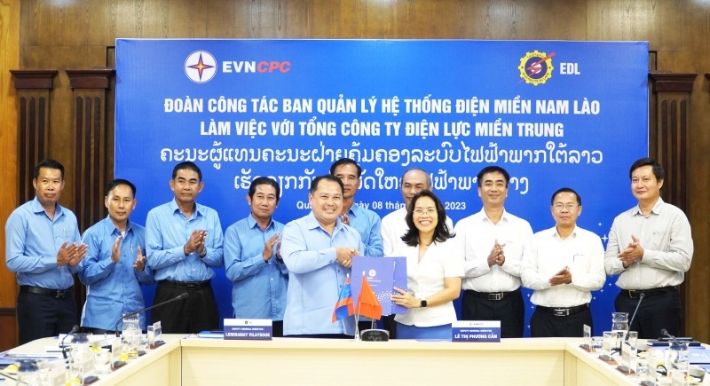 EVNCPC ຫັນເປັນພະລັງງານໄຟຟ້າດີທີ່ສຸດສະໜອງໄຟຟ້າໃຫ້ແກ່ປະເທດລາວ EVNCPC ຫັນເປັນພະລັງງານໄຟຟ້າດີທີ່ສຸດສະໜອງໄຟຟ້າໃຫ້ແກ່ປະເທດລາວ