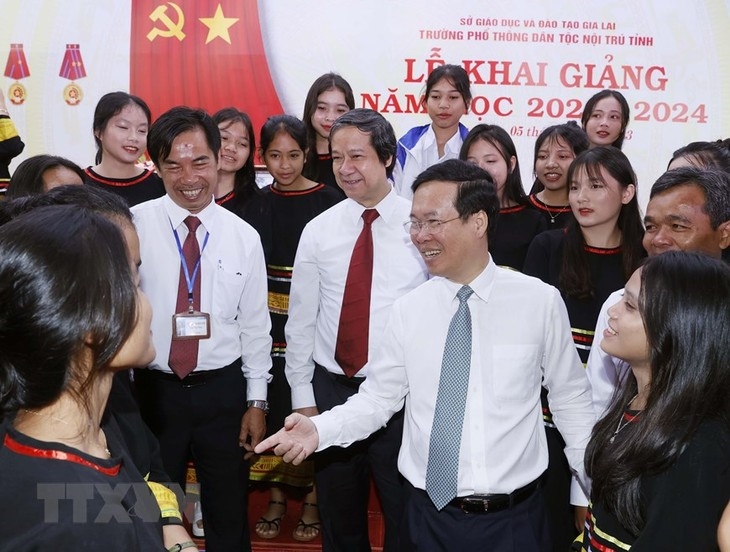 ໄຂສົກຮຽນໃໝ່ 2023 – 2024 ດ້ວຍຈຸດໜັກປ່ຽນໃໝ່ ແລະ ຍົກສູງຄຸນນະພາບການສຶກສາ ແລະ ບຳລຸງສ້າງ. ໄຂສົກຮຽນໃໝ່ 2023 – 2024 ດ້ວຍຈຸດໜັກປ່ຽນໃໝ່ ແລະ ຍົກສູງຄຸນນະພາບການສຶກສາ ແລະ ບຳລຸງສ້າງ.