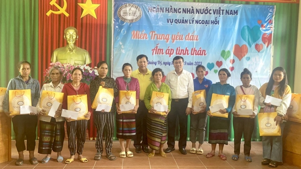 ເພີ່ມທະວີການຊຳລະເງິນສອງຝ່າຍລະຫວ່າງ ຫວຽດນາມ - ລາວ ເພີ່ມທະວີການຊຳລະເງິນສອງຝ່າຍລະຫວ່າງ ຫວຽດນາມ - ລາວ