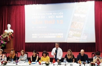10 ປະເທດເຂົ້າຮ່ວມງານບຸນຮູບເງົາເອກະສານ ເອີລົບ - ຫວຽດນາມ