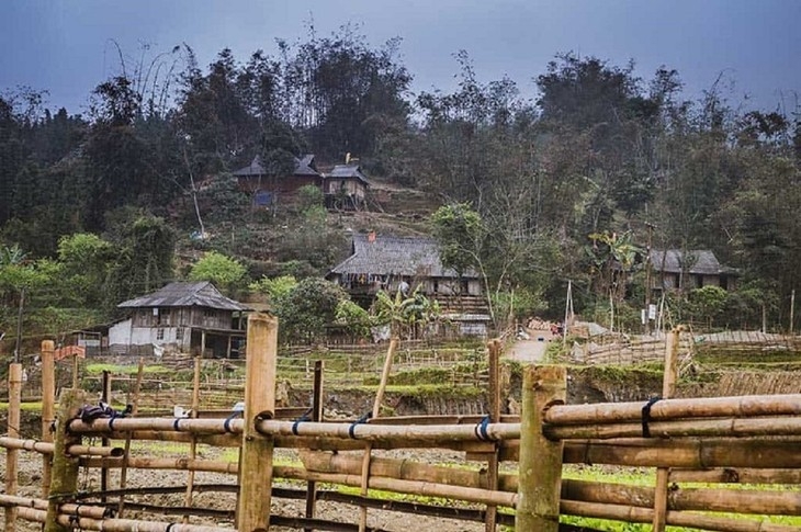 ຄົ້ນຫາຄວາມງາມຢູ່ລຸ້ງເວິນໃນແຂວງຮ່ວາບິ່ງ