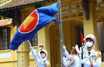 ພິທີຊັກທຸງຂຶ້ນ ສະເຫຼີມສະຫຼອງ 55 ປີແຫ່ງວັນສ້າງຕັ້ງ ອາຊຽນ