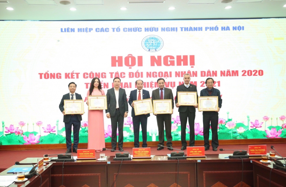 Liên hiệp các tổ chức hữu nghị thành phố Hà Nội: Sẽ triển khai 6 nhiệm vụ năm 2021 Liên hiệp các tổ chức hữu nghị thành phố Hà Nội: Sẽ triển khai 6 nhiệm vụ năm 2021