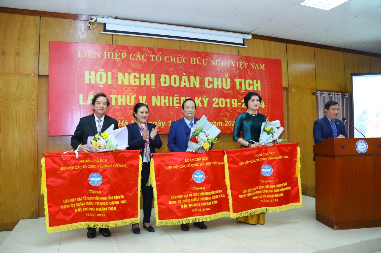 10 trọng tâm công tác của VUFO trong năm 2022 10 trọng tâm công tác của VUFO trong năm 2022