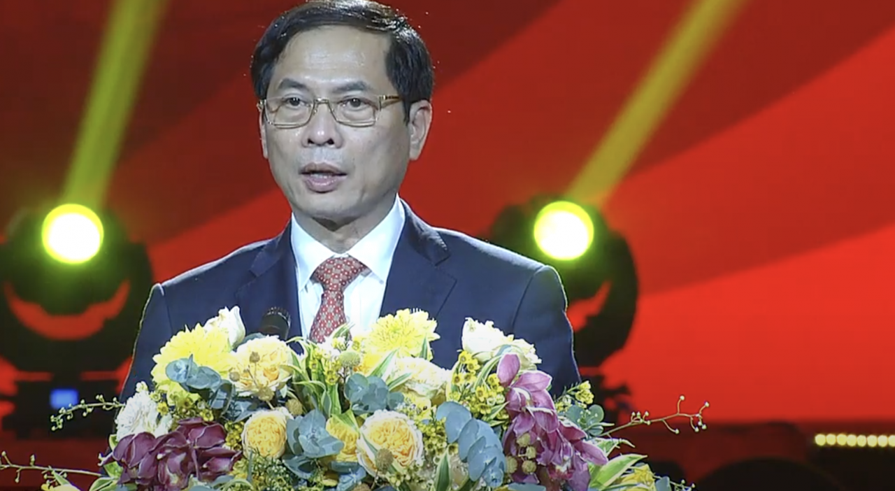 Xuân Quê hương 2022: nhịp cầu kết nối yêu thương, điểm hẹn đoàn viên của kiều bào Xuân Quê hương 2022: nhịp cầu kết nối yêu thương, điểm hẹn đoàn viên của kiều bào