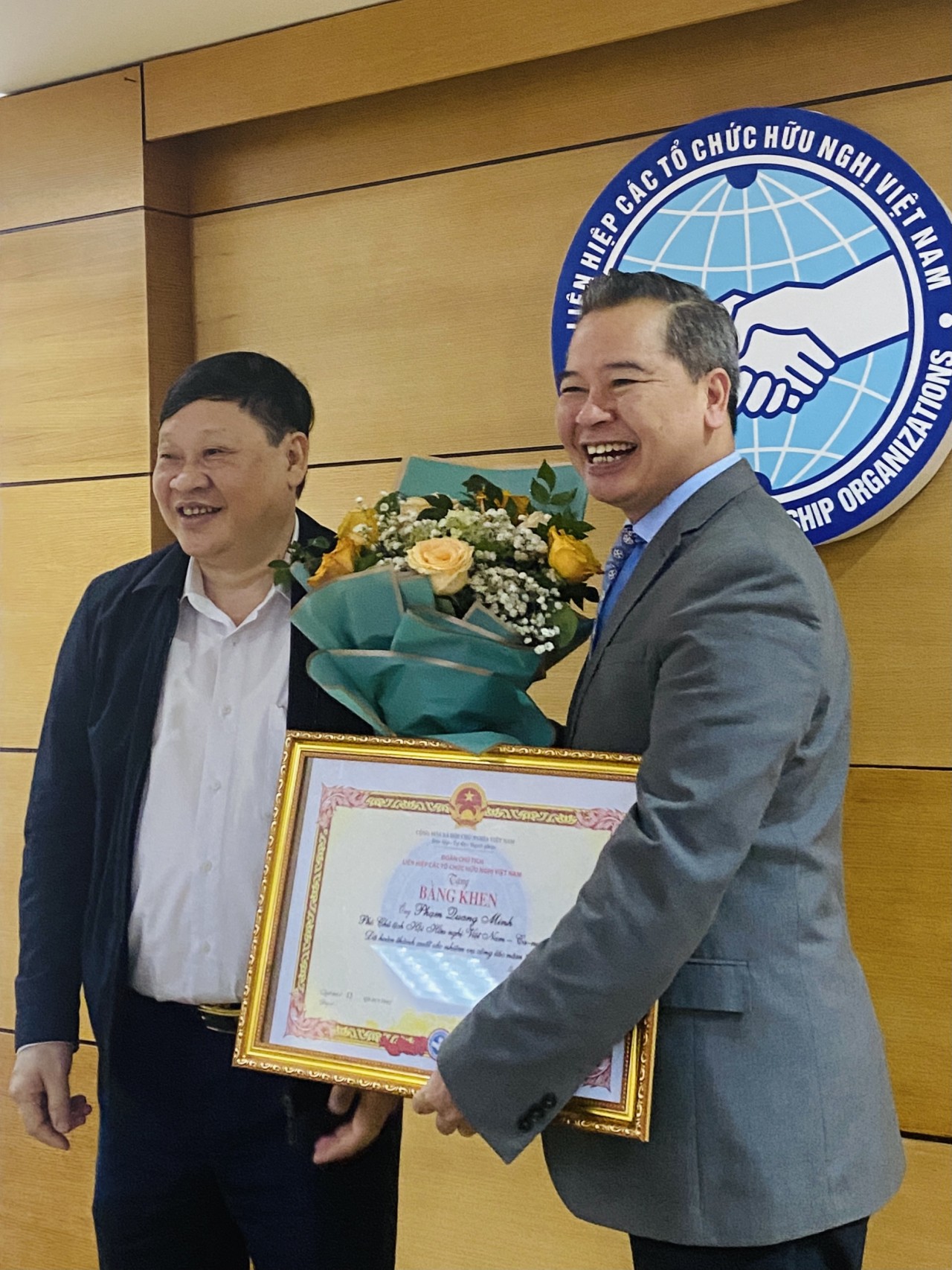 3 nhiệm vụ trọng tâm của Hội hữu nghị Việt Nam – Canada trong năm 2022 3 nhiệm vụ trọng tâm của Hội hữu nghị Việt Nam – Canada trong năm 2022