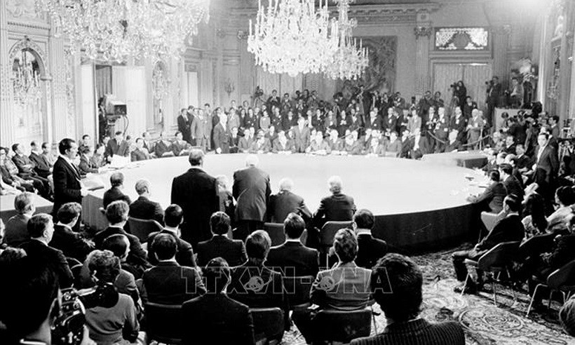 Những câu chuyện vui về Hội nghị Paris Những câu chuyện vui về Hội nghị Paris