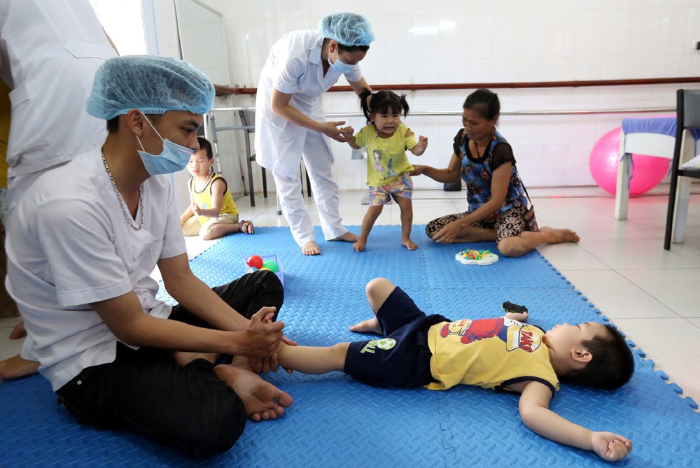 Trẻ em khuyết tật sẽ được hỗ trợ phẫu thuật chỉnh hình từ 1/3 Trẻ em khuyết tật sẽ được hỗ trợ phẫu thuật chỉnh hình từ 1/3