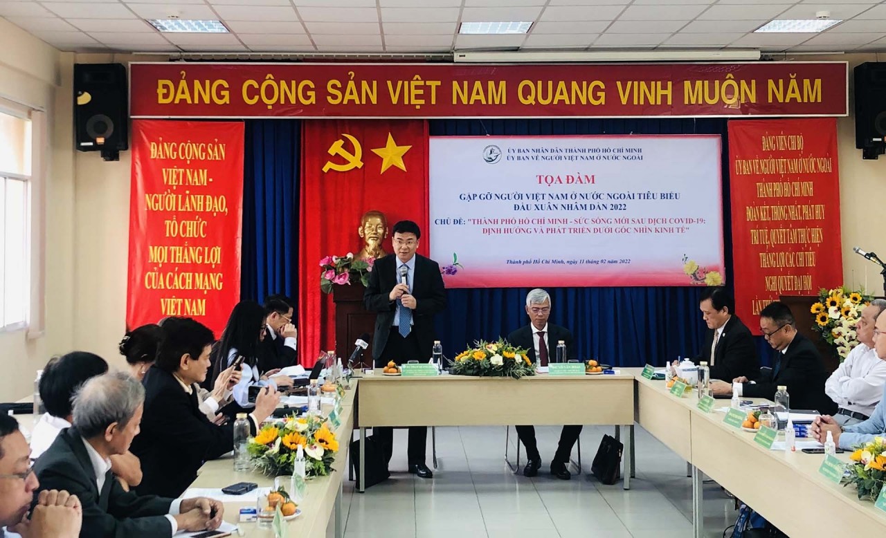 Ưu tiên hỗ trợ người Việt Nam ở nước ngoài gặp khó khăn Ưu tiên hỗ trợ người Việt Nam ở nước ngoài gặp khó khăn
