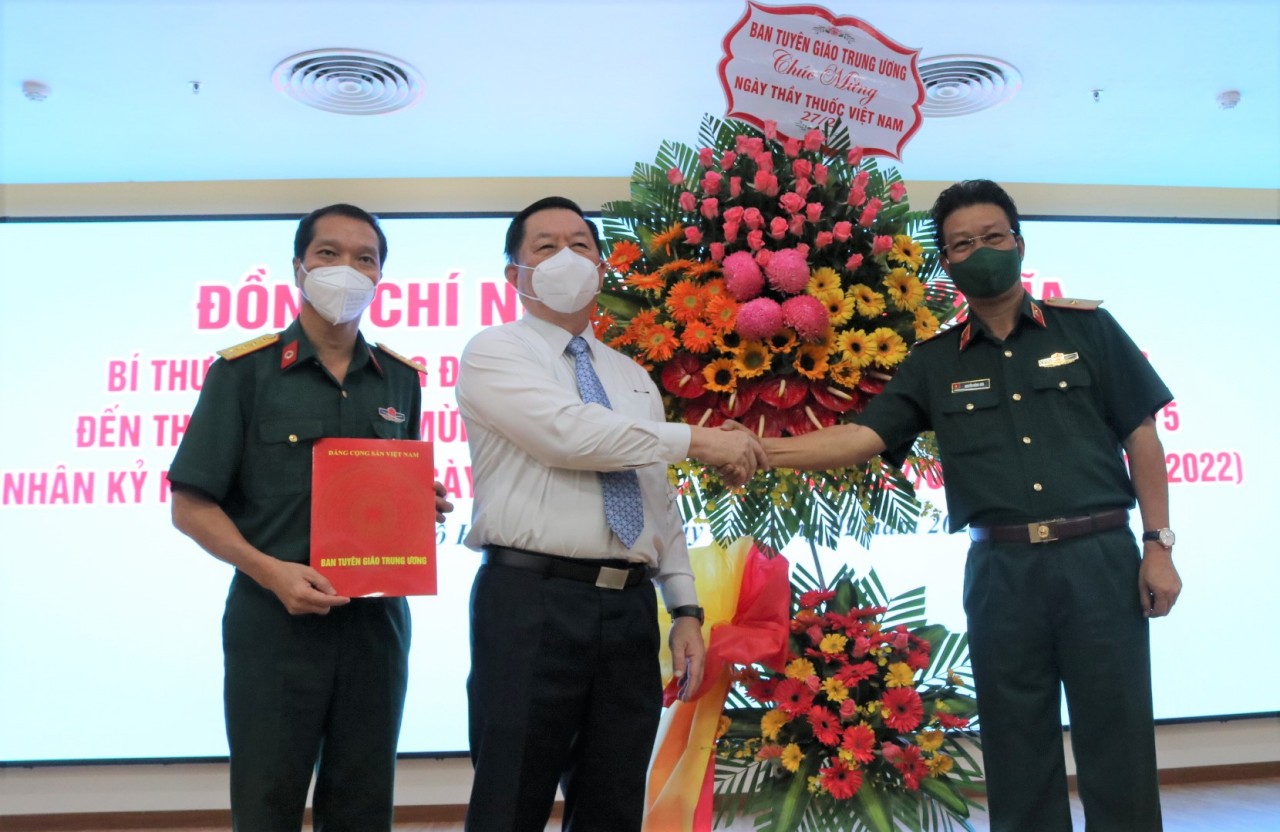 Lãnh đạo Đảng, Nhà nước thăm, chúc mừng ngày thầy thuốc Việt Nam Lãnh đạo Đảng, Nhà nước thăm, chúc mừng ngày thầy thuốc Việt Nam