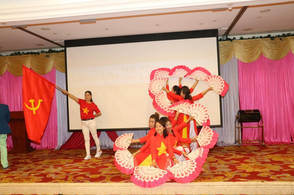 Hội đồng hương Hà Tĩnh tại Macau lần đầu tiên tập hợp con em xa quê sinh hoạt cộng đồng Hội đồng hương Hà Tĩnh tại Macau lần đầu tiên tập hợp con em xa quê sinh hoạt cộng đồng