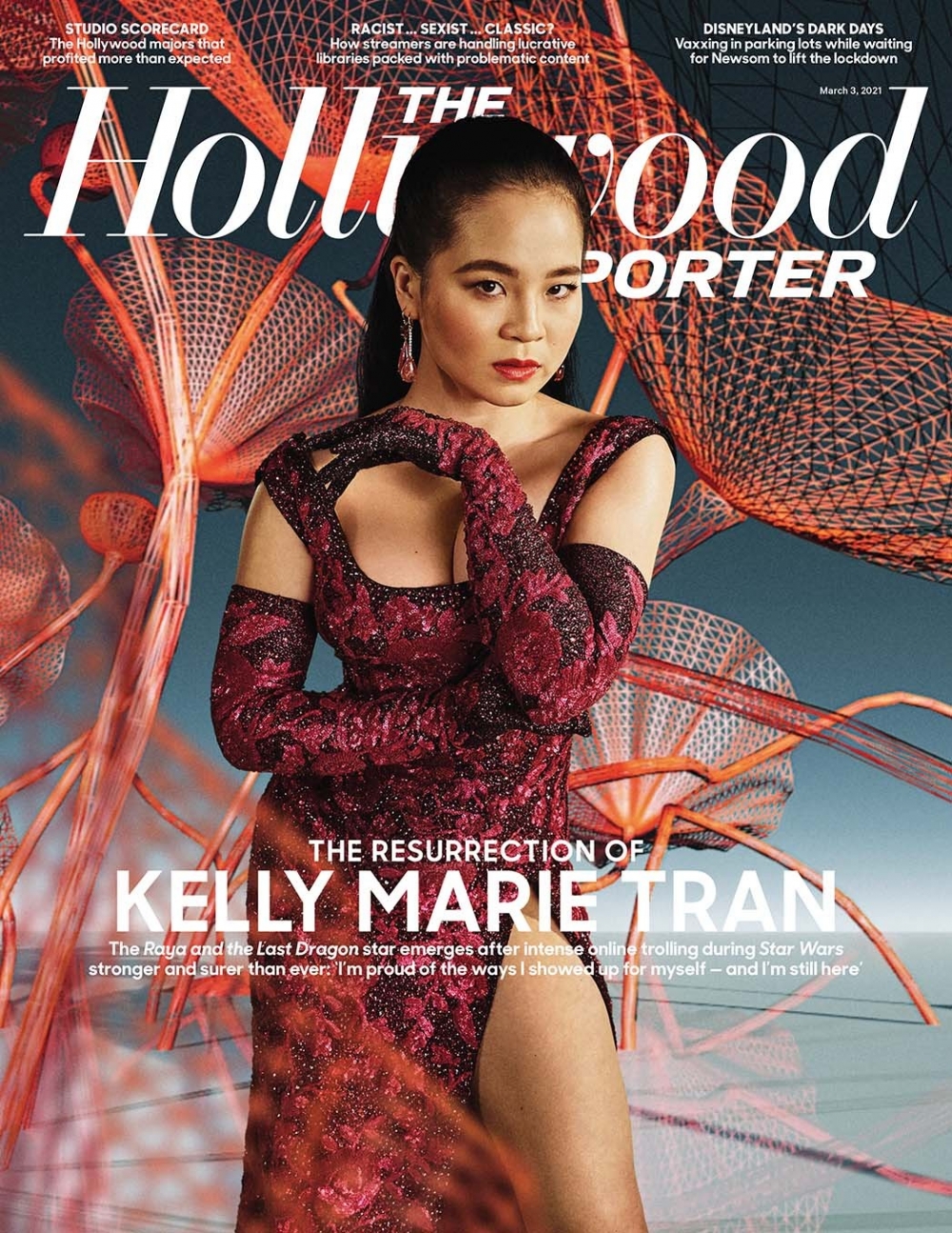 Sao gốc Việt Kelly Marie Trần diện đầm của Công Trí xuất hiện trên báo The Hollywood Reporter