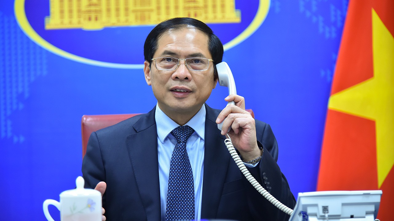 Việt Nam - Rumani: phối hợp hỗ trợ người Việt từ Ukraine về nước Việt Nam - Rumani: phối hợp hỗ trợ người Việt từ Ukraine về nước