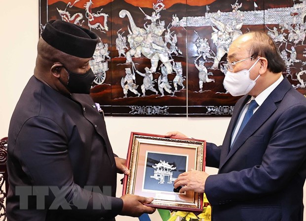 Tổng thống CH Sierra Leone Julius Maada Bio thăm chính thức Việt Nam hình ảnh 1 Tong thong CH Sierra Leone Julius Maada Bio tham chinh thuc Viet Nam hinh anh 1
