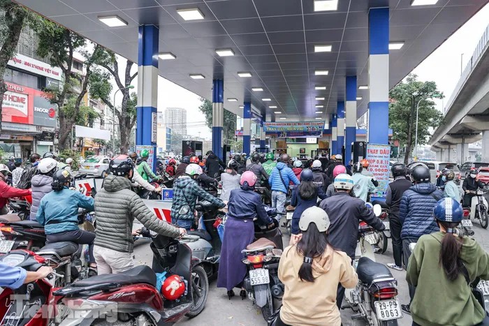 Xăng tăng chóng mặt, xe máy điện đang chiếm thế thượng phong? Xăng tăng chóng mặt, xe máy điện đang chiếm thế thượng phong?