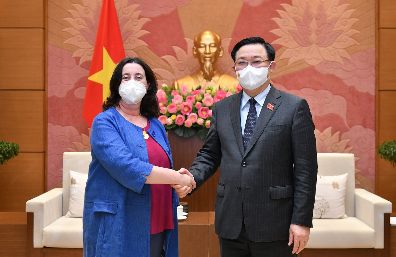 WB cam kết hỗ trợ Việt Nam trở thành nền kinh tế thu nhập cao vào 2045 WB cam kết hỗ trợ Việt Nam trở thành nền kinh tế thu nhập cao vào 2045