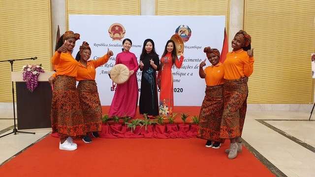 10 suất học bổng đi thực tập tiếng Bồ Đào Nha tại Mozambique 10 suất học bổng đi thực tập tiếng Bồ Đào Nha tại Mozambique