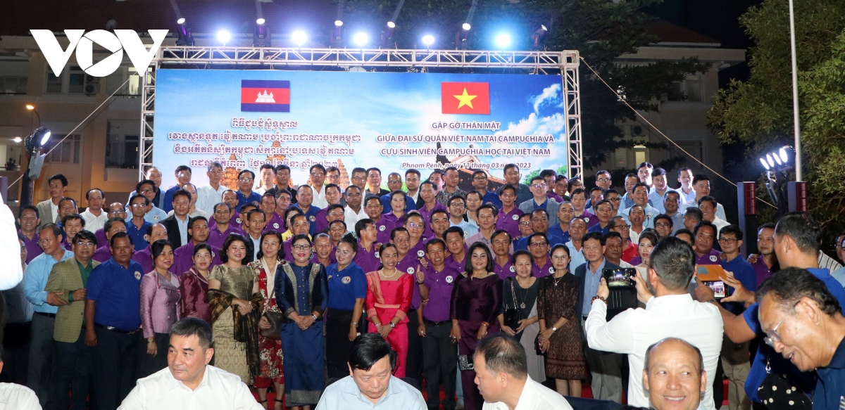 gặp gỡ, giao lưu cựu sinh viên campuchia từng học tại việt nam hình ảnh 4 gap go, giao luu cuu sinh vien campuchia tung hoc tai viet nam hinh anh 4