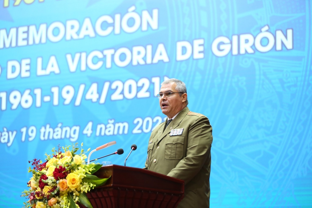 Mít tinh kỷ niệm 60 năm Ngày chiến thắng Hi-rôn của Cuba Mít tinh kỷ niệm 60 năm Ngày chiến thắng Hi-rôn của Cuba