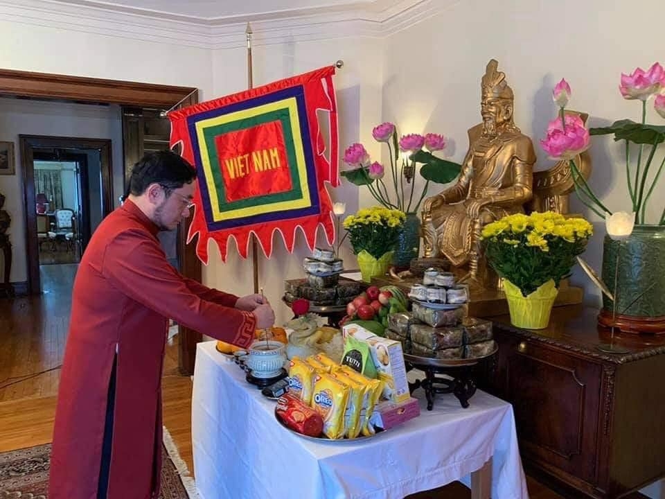 Cộng đồng người Việt tại Malaysia, Canada, Nhật Bản thành kính hướng về cội nguồn Cộng đồng người Việt tại Malaysia, Canada, Nhật Bản thành kính hướng về cội nguồn