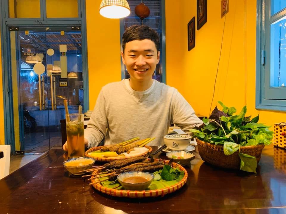 Jeon Hyong Jun - Chàng trai Hàn Quốc thực hiện 3000 cuộc gọi hỗ trợ người Việt Jeon Hyong Jun - Chàng trai Hàn Quốc thực hiện 3000 cuộc gọi hỗ trợ người Việt