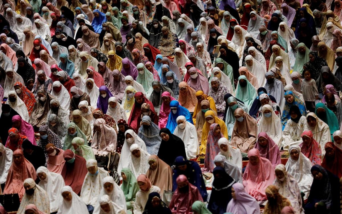 Hình ảnh những tín đồ Hồi giáo trên khắp thế giới đón tháng lễ Ramadan Hình ảnh những tín đồ Hồi giáo trên khắp thế giới đón tháng lễ Ramadan