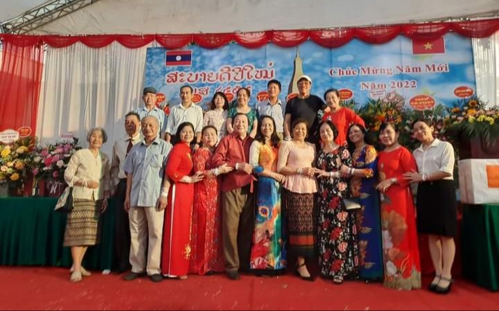 Lưu học sinh Lào tại trường Hữu nghị 80 vui đón tết cổ truyền Bunpimay