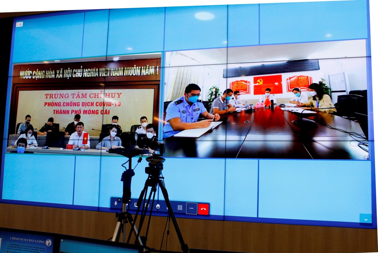 Hai địa phương của Việt Nam và Trung Quốc thúc đẩy thông quan hàng hóa Hai địa phương của Việt Nam và Trung Quốc thúc đẩy thông quan hàng hóa